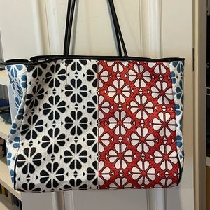Kate Spade Tote/shoulder bag with matching clutch/wallet.